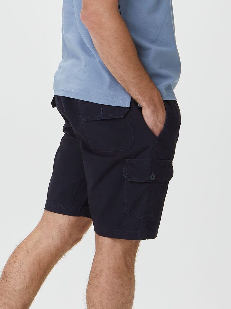 pantaloncino cargo con ricamo